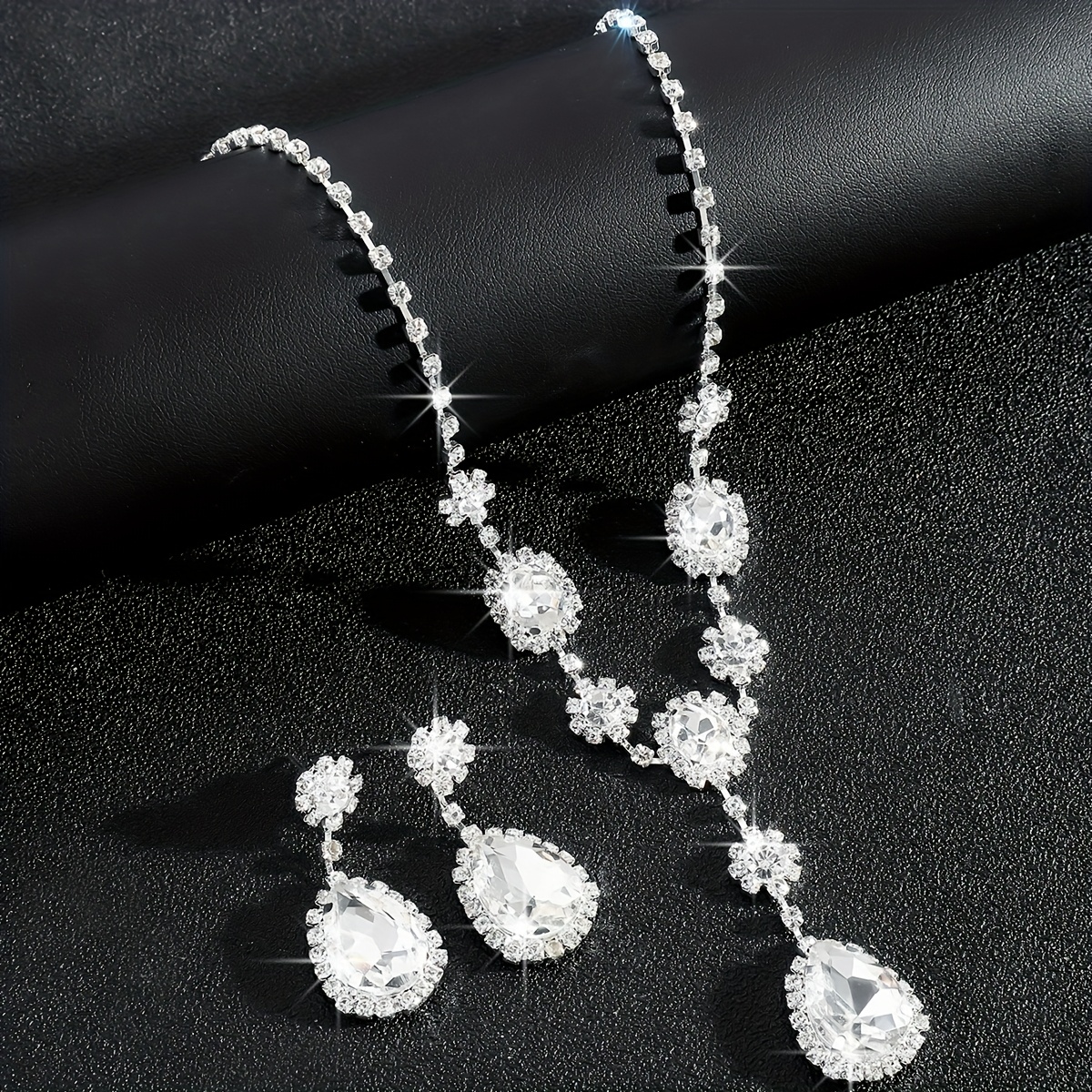 Elegant Zirconia Teardrop Necklace & Earrings Set